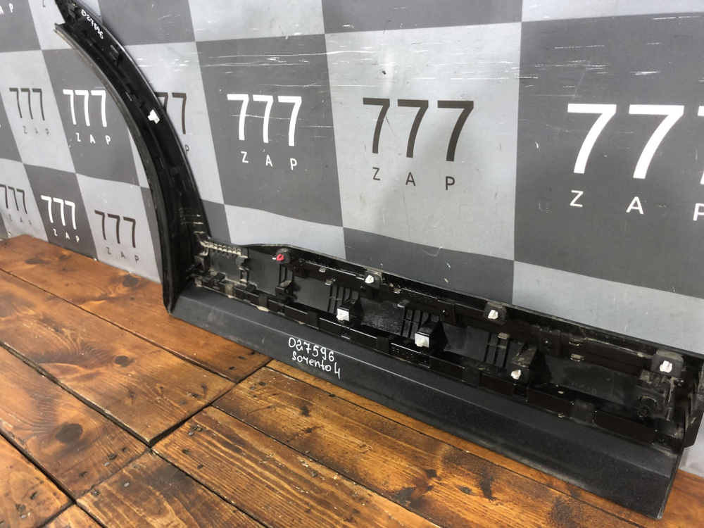 Накладка двери задней левой Kia Sorento 4 (MQ4) 20-нв Б/У Оригинал 87731P2000