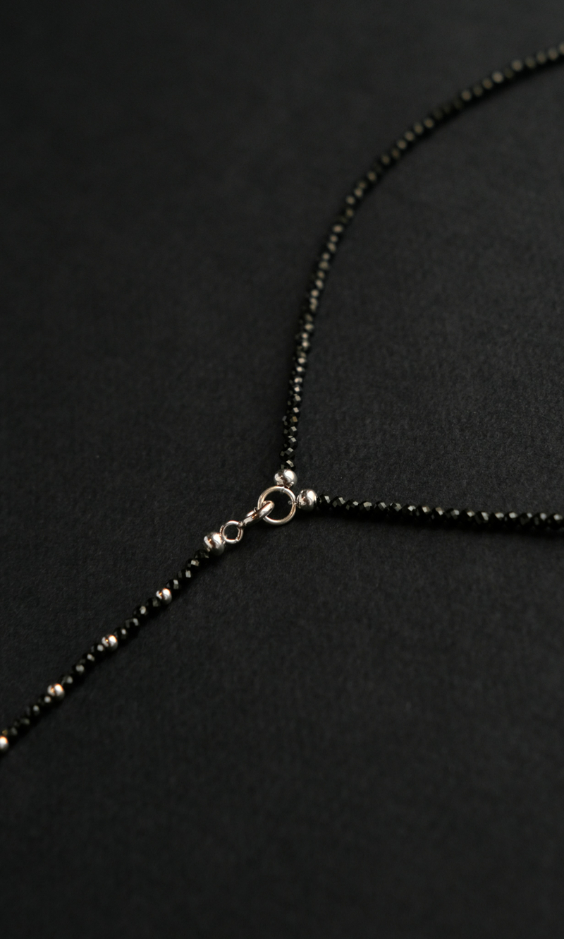 Колье Сотуар "Memo about Health" из шпинели с агатом