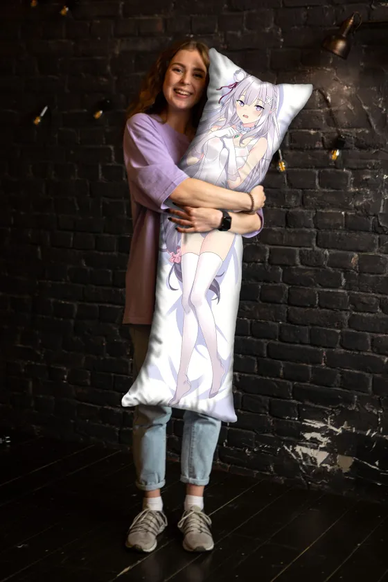 Дакимакура Эмилия №11