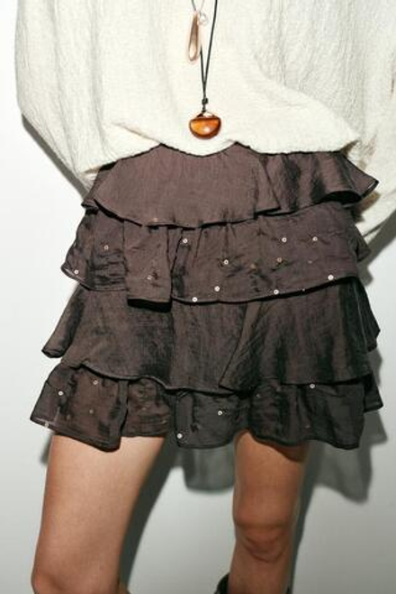 ZARA МИНИ-ЮБКА С ВОЛАНАМИ И ПАЙЕТКАМИ, КОРИЧНЕВЫЙ