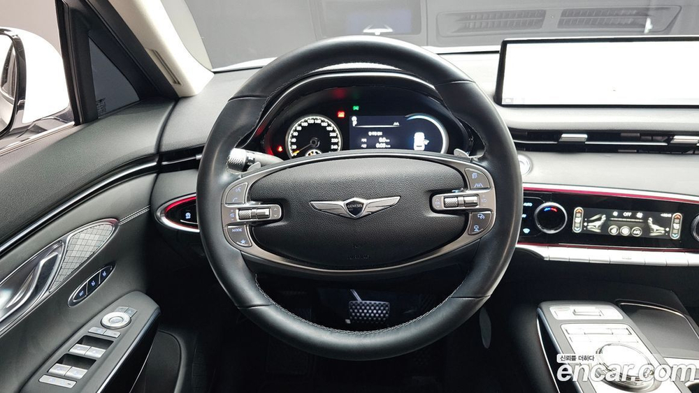 Genesis GV70 2.5T Бензин 2WD (05.2022)