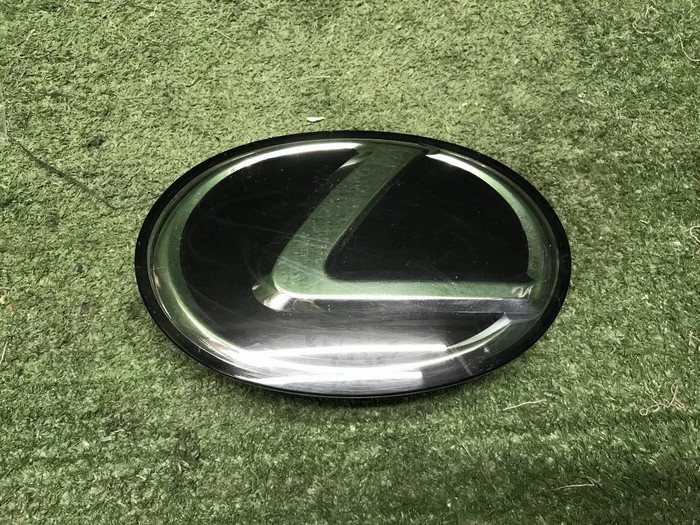 Эмблема решетки радиатора Lexus RX 4 (2019-2022)