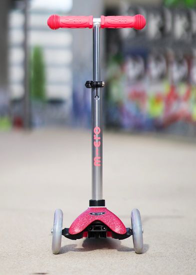 Cамокат Mini Micro Deluxe Блестящий LED розовый