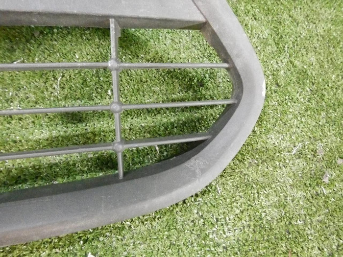 Решетка переднего бампера Ford Focus 2 (2007-2011)