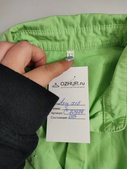 Рубашка зеленая с коротким рукавом 42 размер