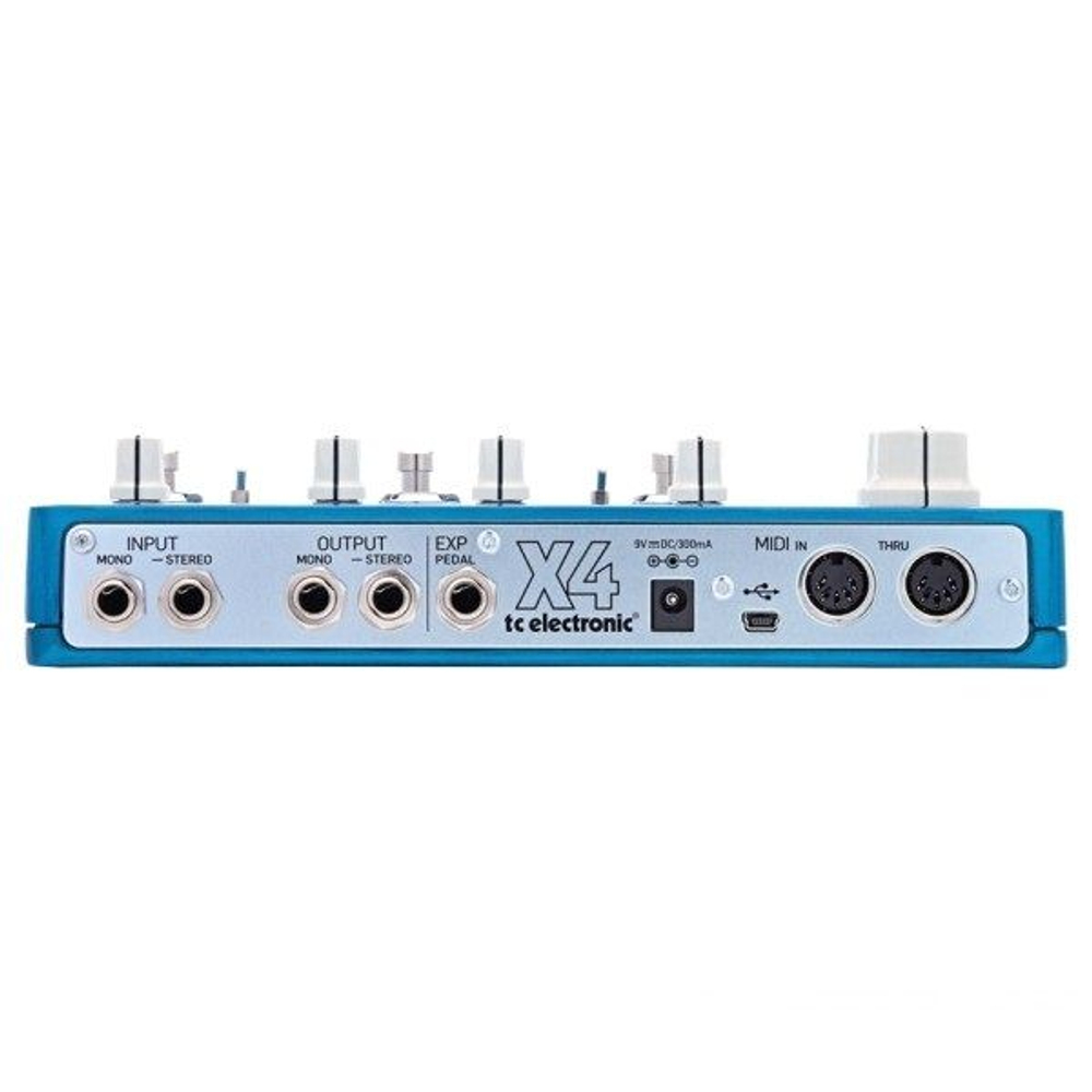 TC Electronic FLASHBACK TRIPLE DELAY Напольная педаль эффекта задержки, цифровая, корпус металл, цвет черный, три независимых задержки