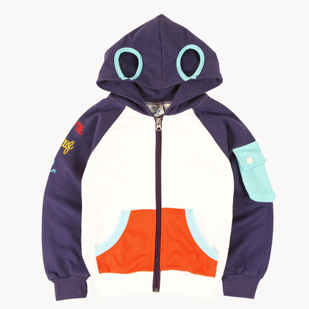 Худи на молнии с прорезями на капюшоне и надписью на рукаве