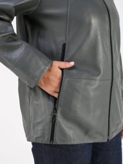 Кожаная куртка демисезонная с капюшоном