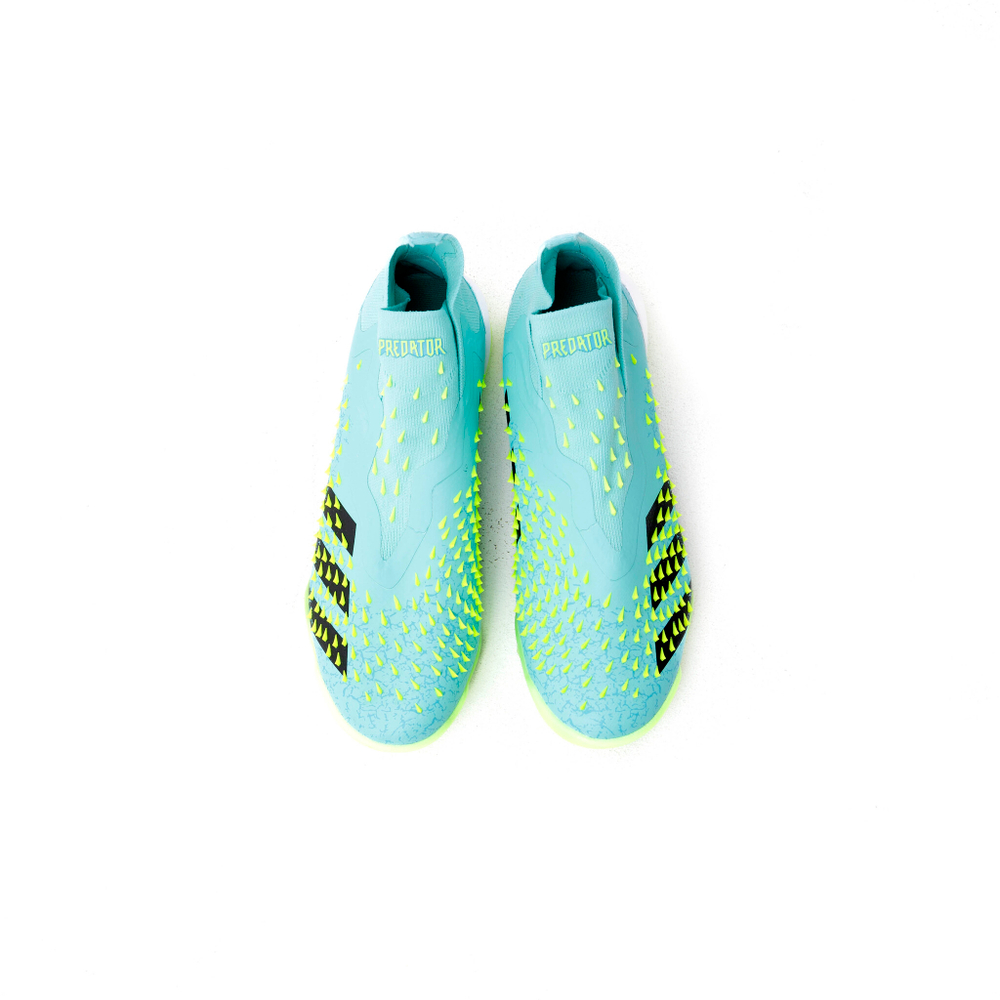 TF / Adidas PREDATOR FREAK .1 / Sky blue green