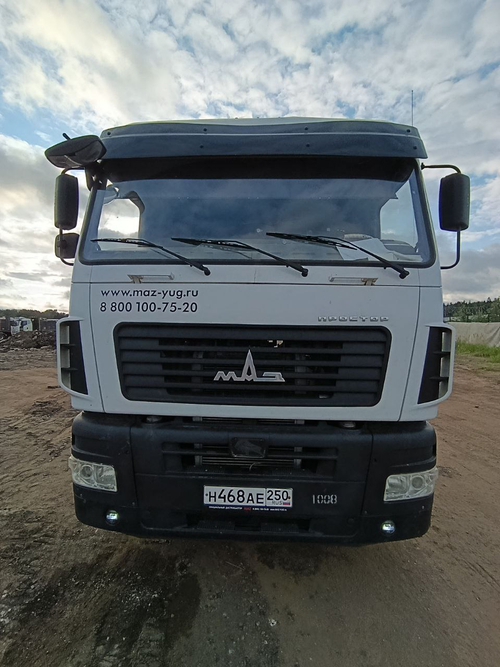 МАЗ 5440 4x2 Седельный тягач 544028-570-031 (Дизельный, 11,6 л, 423 л.с., МТ)