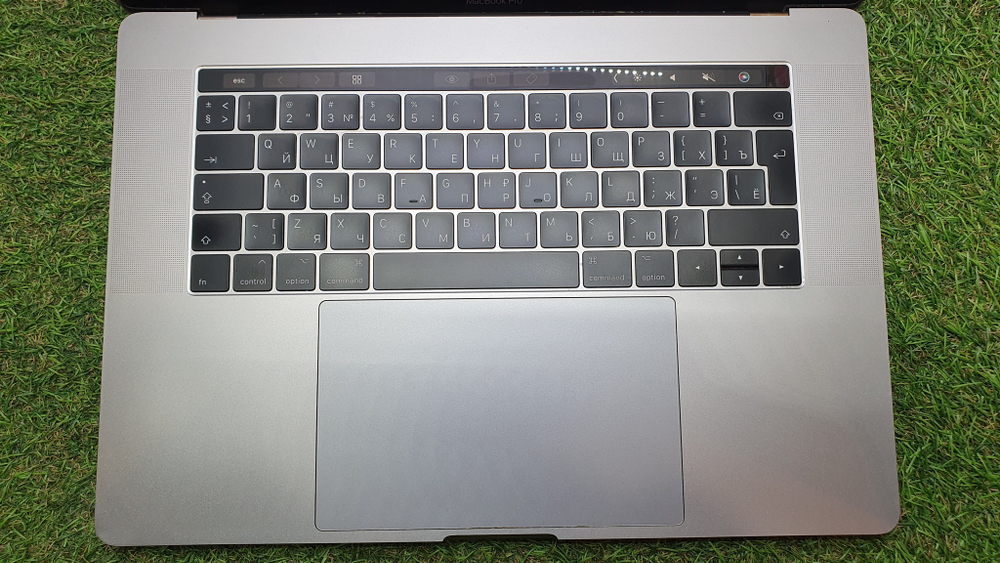 MacBook Pro Retina 15" 2017 (A1707) i7/16Gb/Radeon Pro 560 4GB