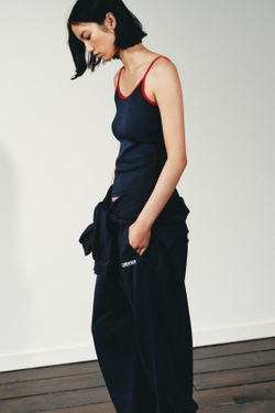 ZARA БРЮКИ-ДЖОГГЕРЫ С ТЕКСТОМ, СИНИЙ