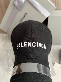 Бейсболка Balenciaga