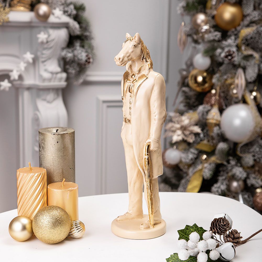 Скульптура Конь в пальто Айвори