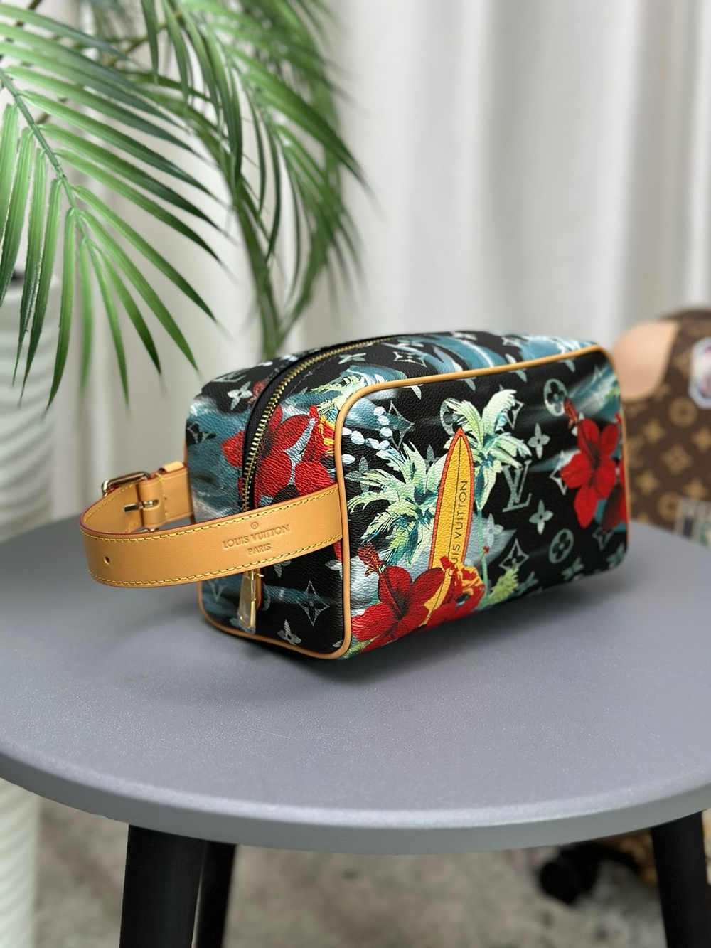 Несессер Louis Vuitton
