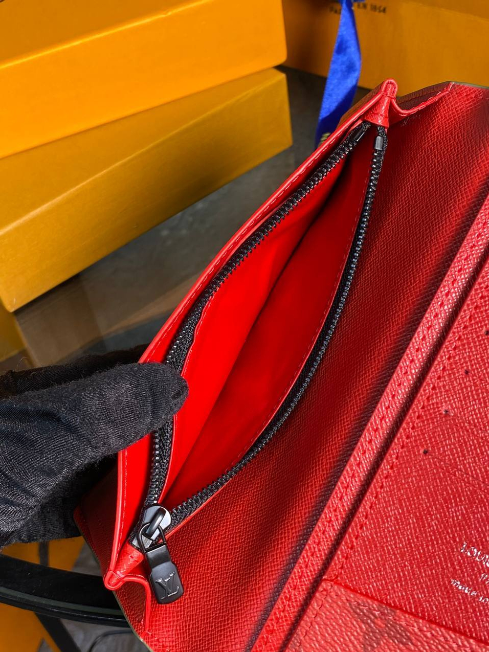 Кошелек Louis Vuitton