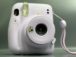 FujiFilm Instax Mini 11
