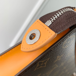Louis Vuitton Pochette Voyage MM