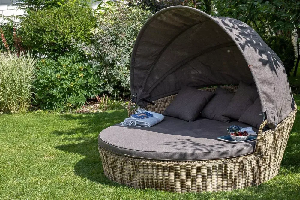 "Стильяно" плетеная кровать круглая, цвет соломенный