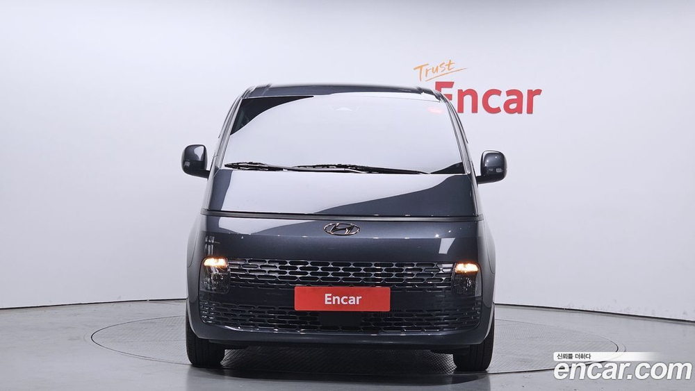 Hyundai Staria Cargo 3-х местный (03.2023)