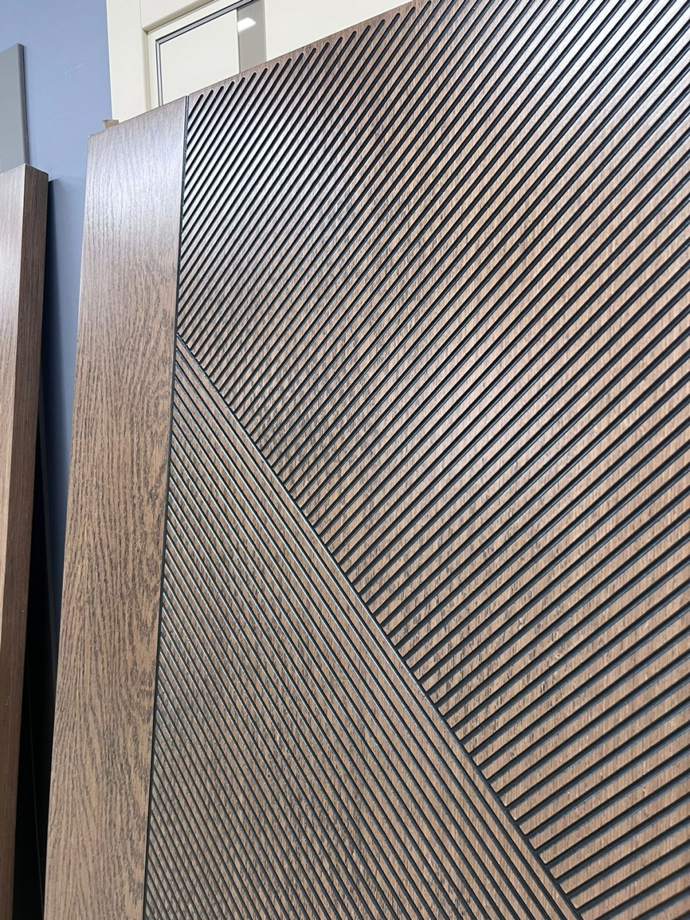 Дверь межкомнатная Синди 13 шпон  Эверест