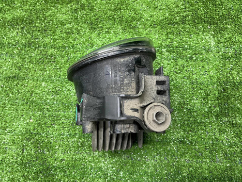 ПТФ правая Toyota LC Prado 150 (2017-н.в.) LED