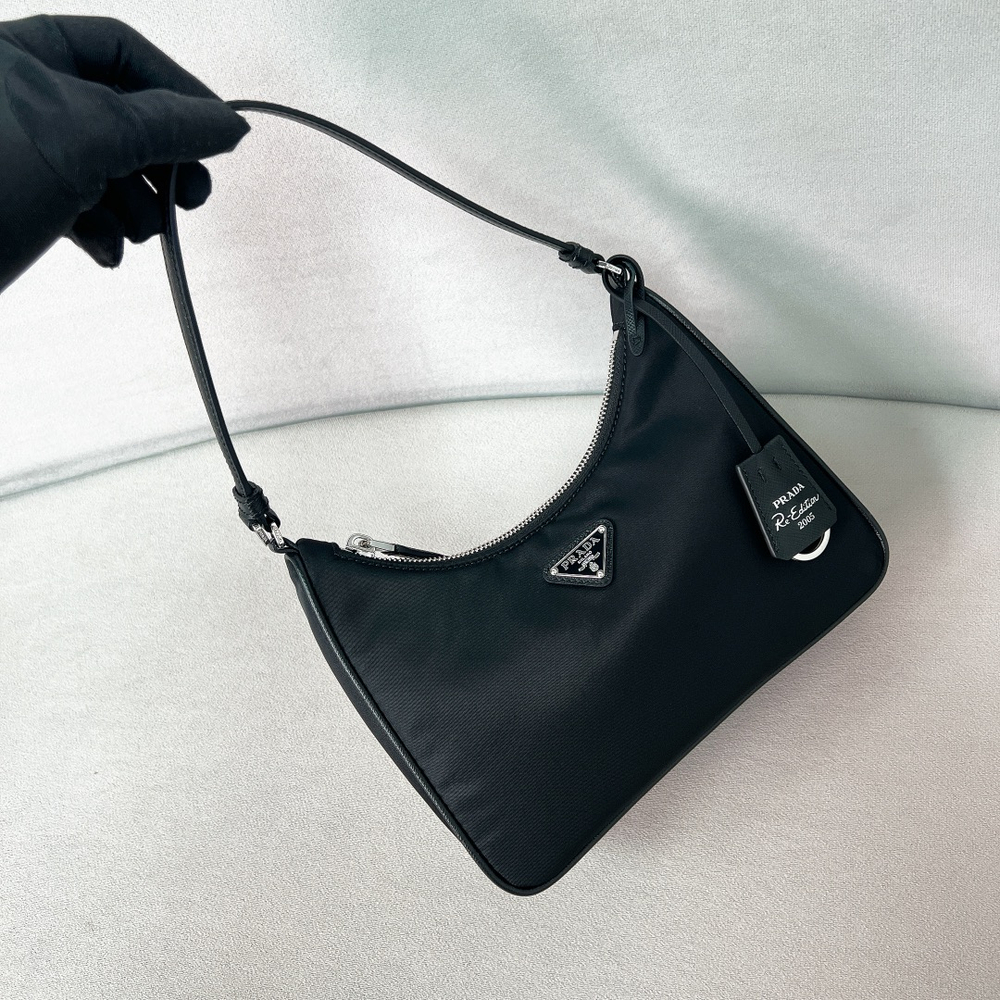 Prada Re-Edition 2005 Re-Nylon