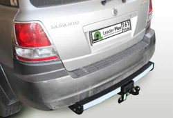 Фаркоп(прицепное) Лидер-Плюс для KIA SORENTO 1 2002-2006 1 (C НЕРЖ. ПЛАСТИНОЙ)(паспорт и сертификат в комплекте)(без электрики)K116-F(N)