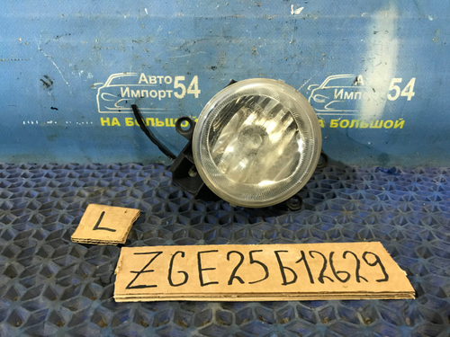 Туманка левая TOYOTA WISH 2012-2017