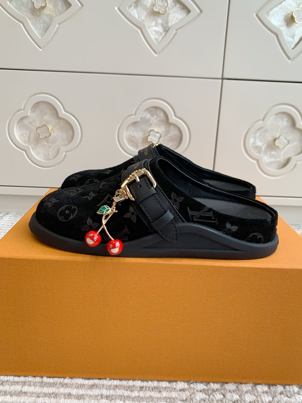 Louis Vuitton Flat Comfort Clog