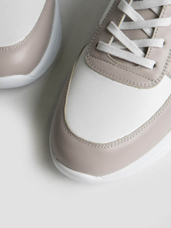 Кроссовки V2139D