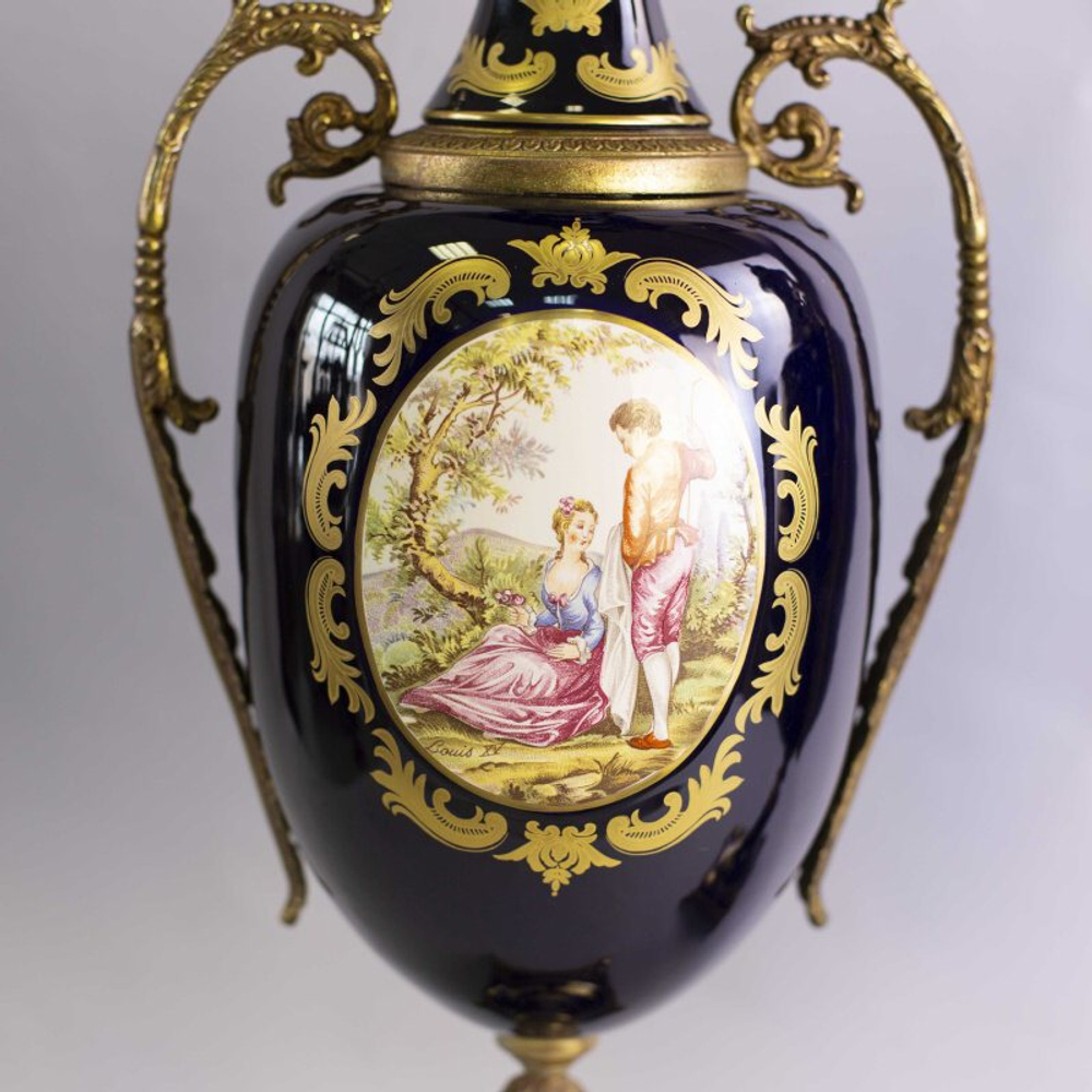 Парные вазы в дворцовом стиле