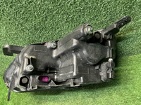 Фара правая Geely Coolray (2019-2024) LED