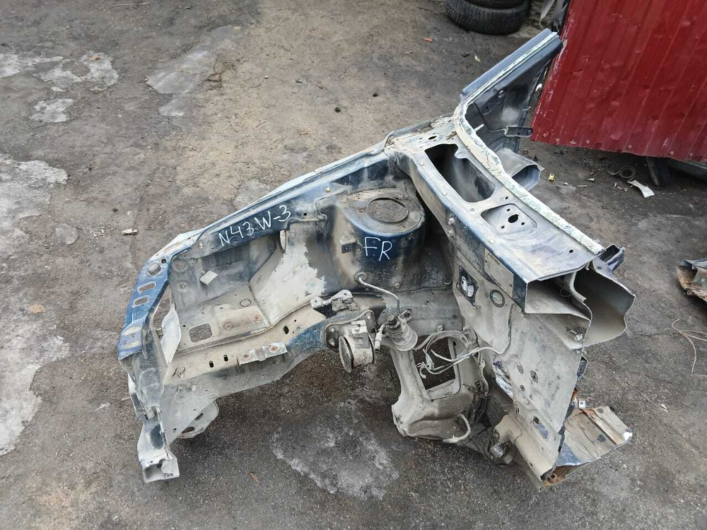 Лонжерон передний правый MITSUBISHI CHARIOT 1994