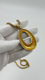 Кулон с эмалью