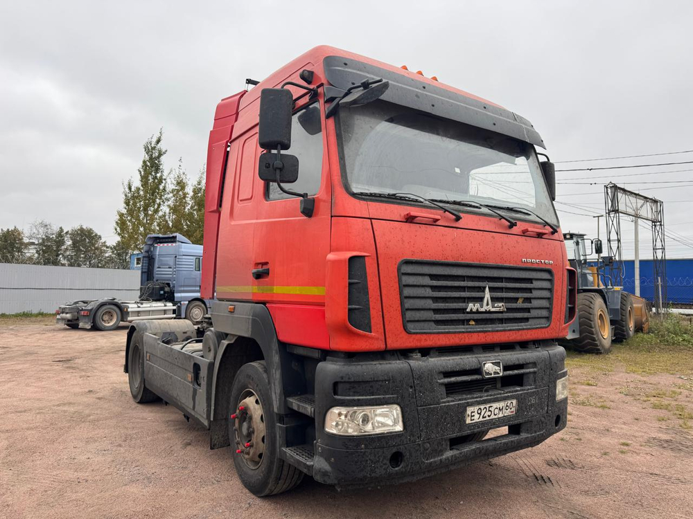 МАЗ 5440 4x2 Седельный тягач 544028-570-031 (Дизельный, 11,6 л, 423 л.с., МТ)