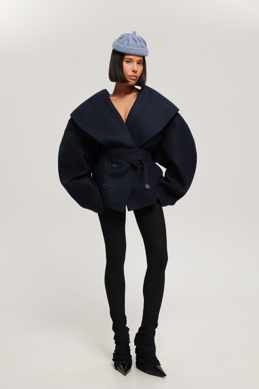 Пальто с округлым воротником