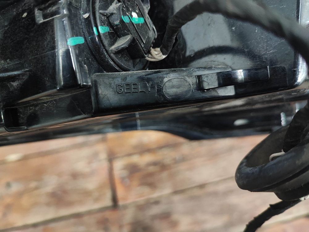 Фонарь задний левый Geely Monjaro 21-нв Б/У Оригинал 7057045700