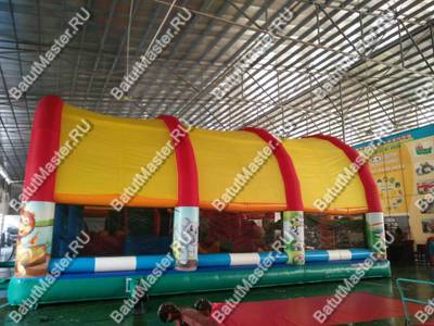Коммерческий надувной батут "Зверята с крышей 2" 11*7*6 м