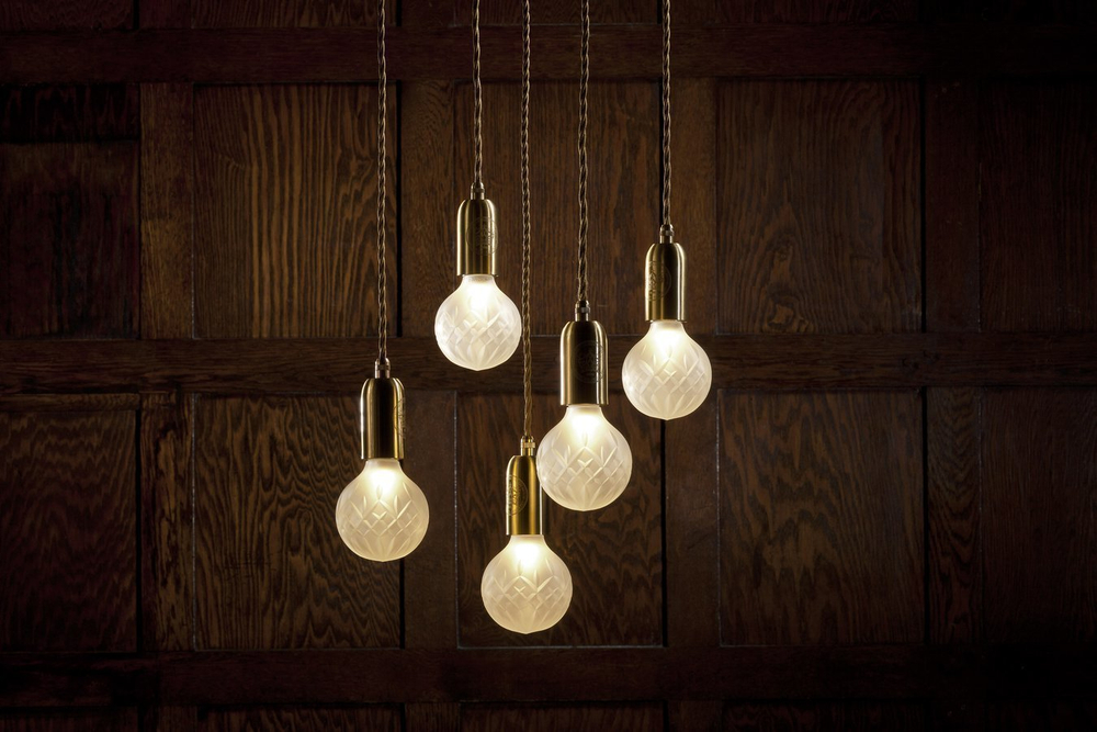 Подвесной дизайнерский светильник Crystal Bulb by Lee Broom (18 подвесов)