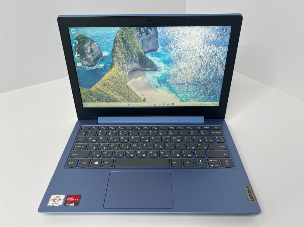 Ноутбук Lenovo IdeaPad 1 11ADA05 (82GV003URK) 11.6"/AMD Athlon Silver 3050e/RAM 4GB/SSD 128GB/AMD Radeon Graphics/1366*768/TN/DOS/Подсветка кл-ры: НЕТ/Синий. Состояние: B1