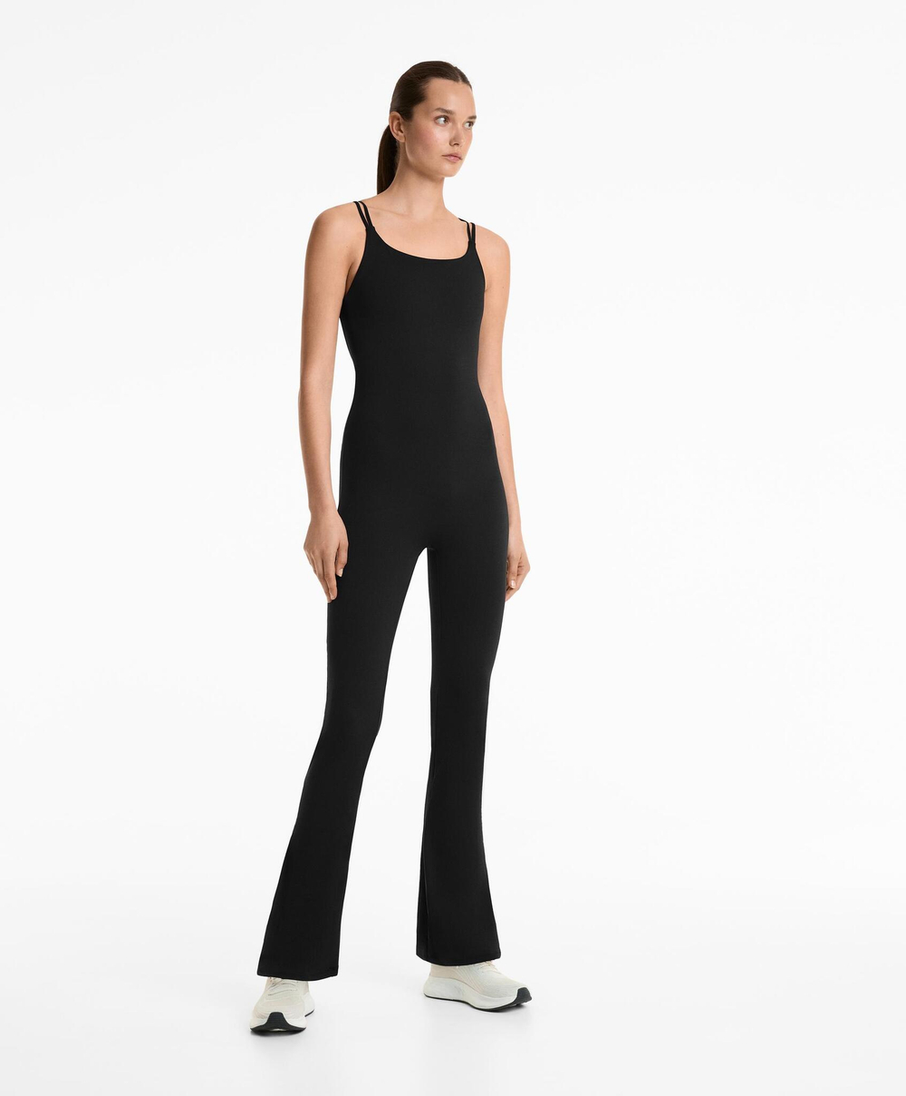 Oysho Слегка расклешенный комбинезон Comfortlux с кольцами, черный