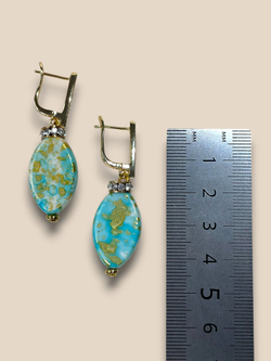 Серьги салатовые с фианитами