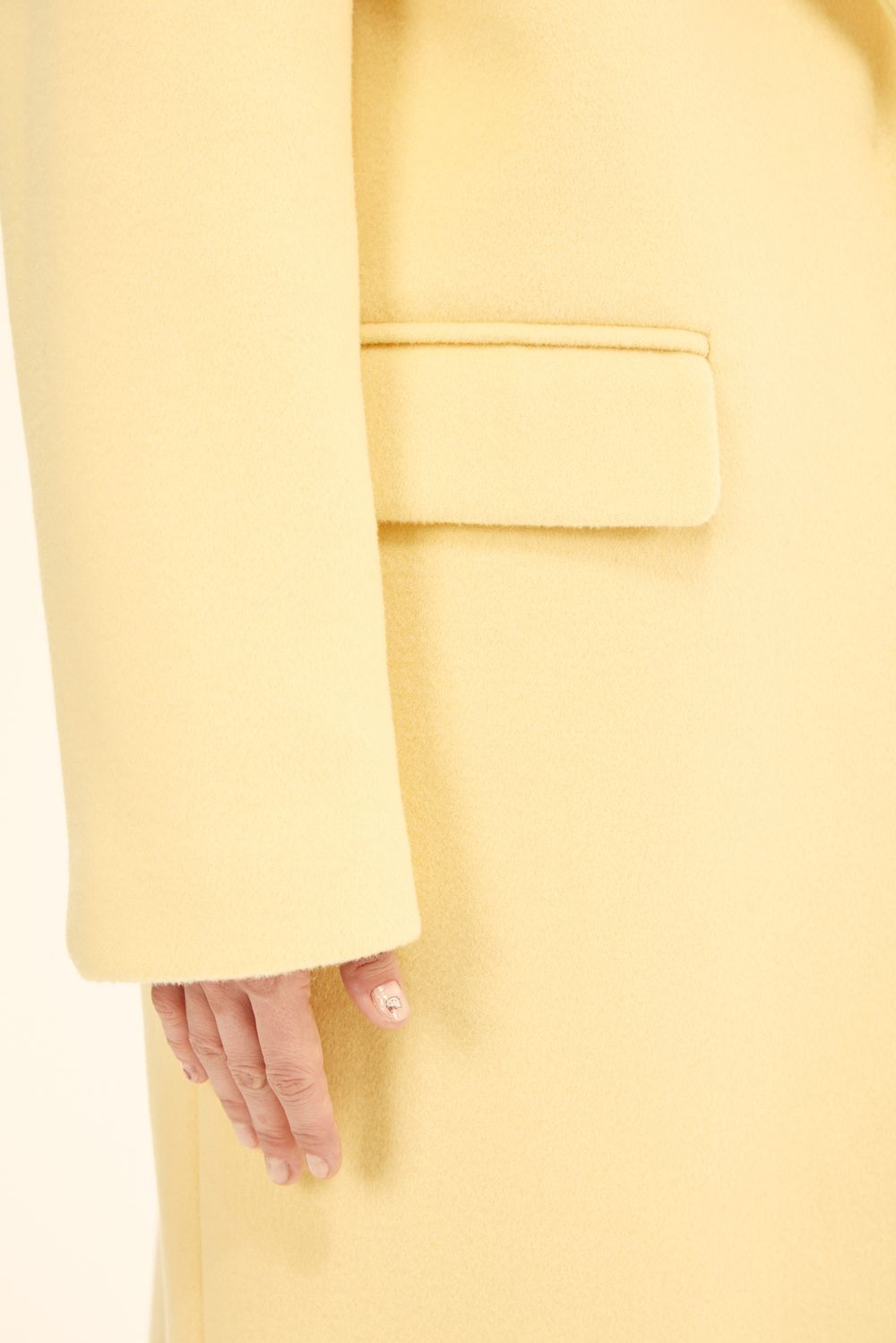 Объемное пальто (((По классике))), желтое