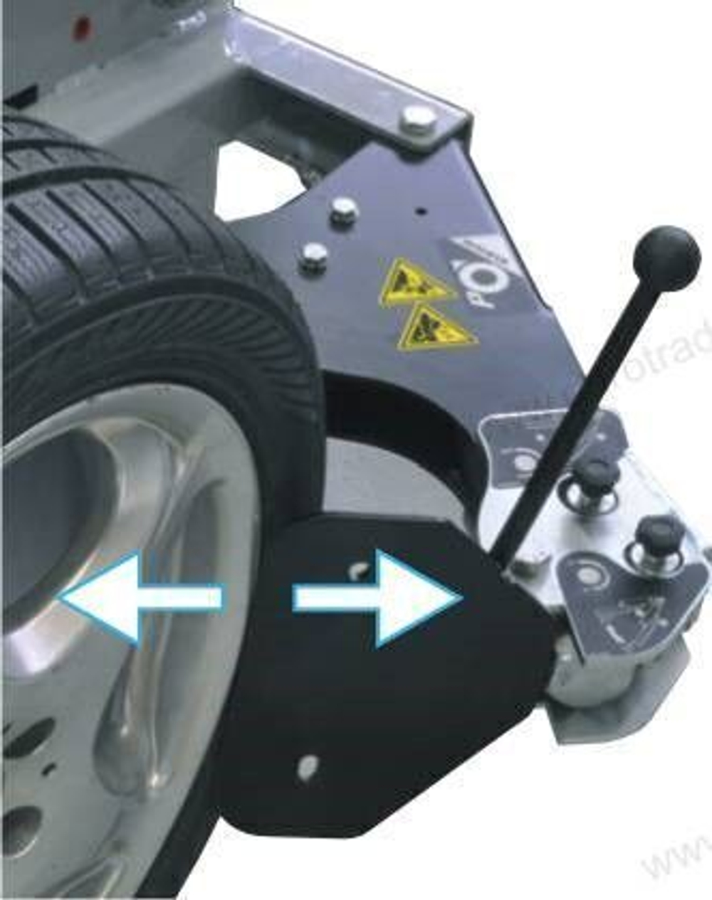 Шиномонтажный станок топ уровня Giuliano SX234 с умным устройством отжима четырьмя зажимными цилиндрами и третьей рукой