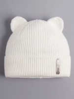 Шапка вязаная демисезонная с ушками