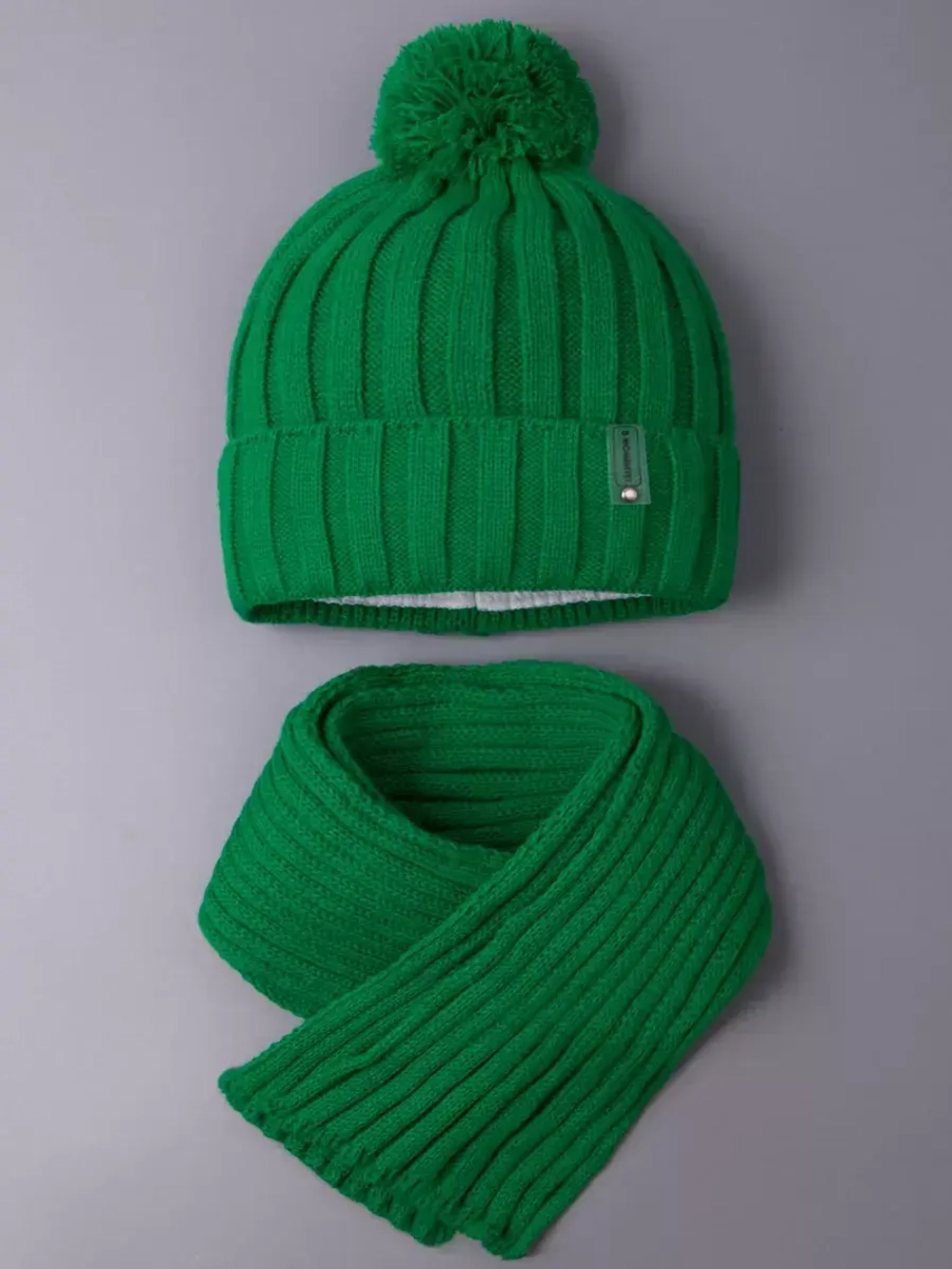 Шапка детская осенняя и шарф