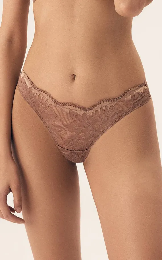 42327 KAVI/84X Трусы стринги