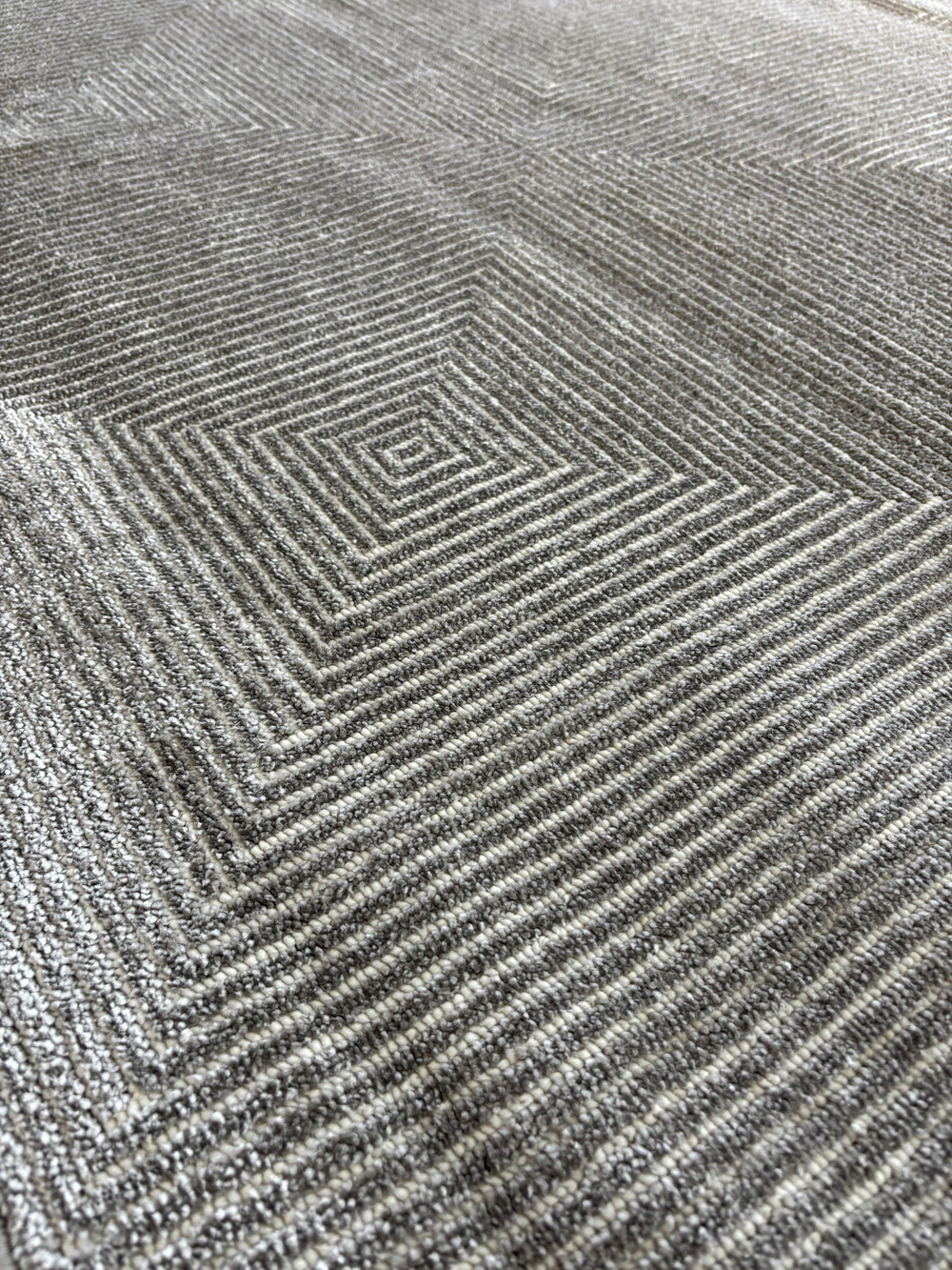 Ковер Wavy BW682-B46 (200*290 см)