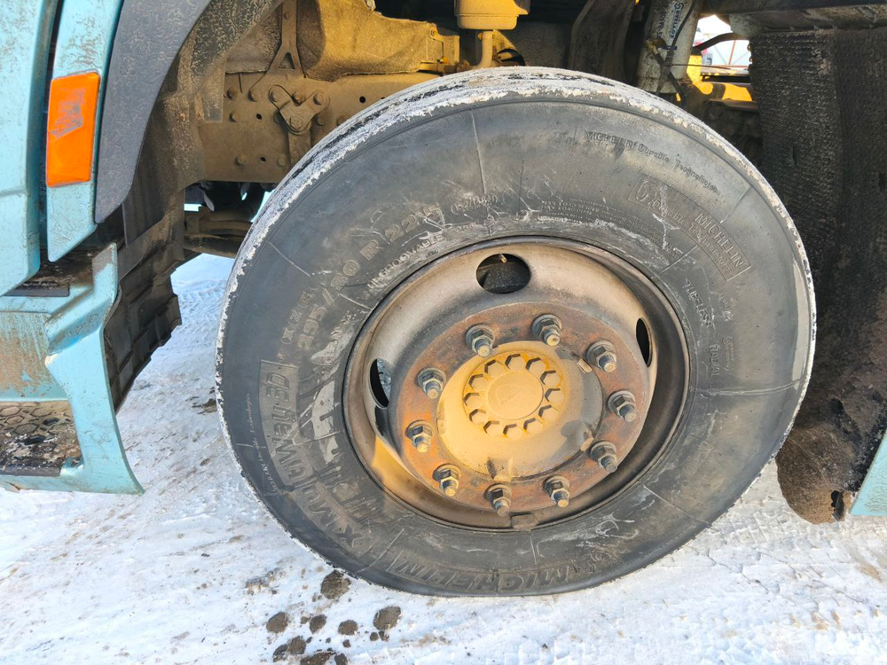 Shacman (Shaanxi) SX* 4x2 Седельный тягач SX4188YY381 (Дизельный, 12,5 л, 473 л.с., АТ)